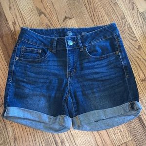 SO brand MIDI Jean Shorts Size 5